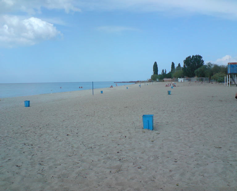 городской песчаный пляж ейск 9 мая 